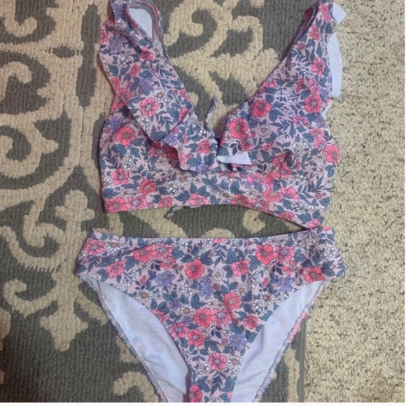Cute 2-piece large summery bathing suit set - Picture 4 of 4